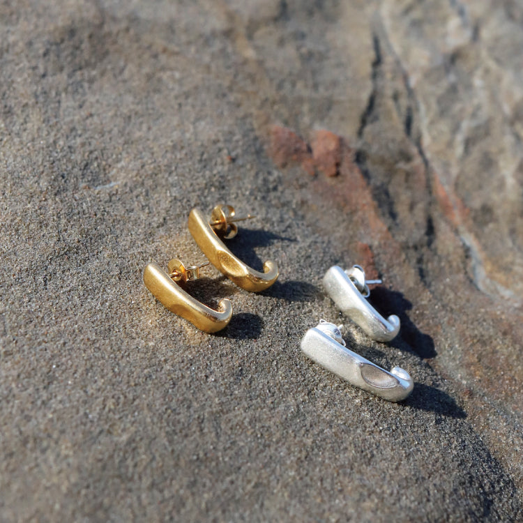 不對稱鉤型耳環SV(ONLY STOCK)